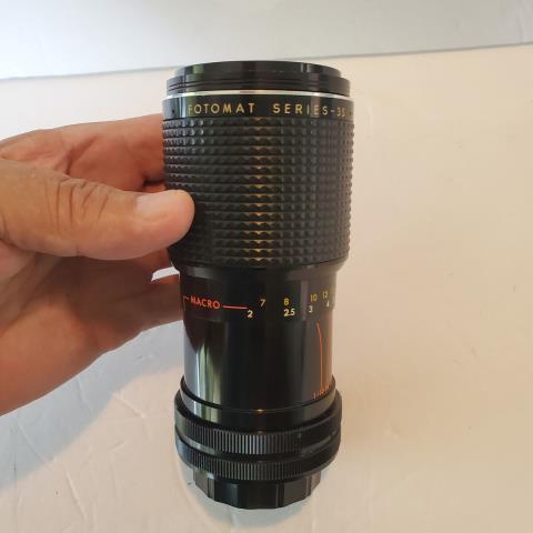 75-200mm zoom lens