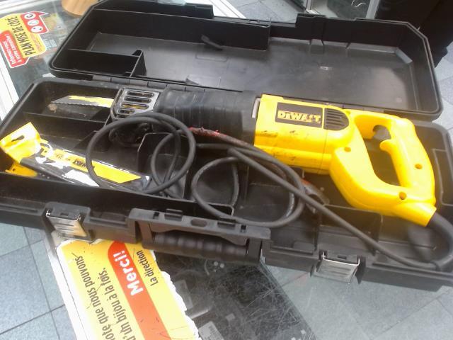 Sawzall dewalt a fil