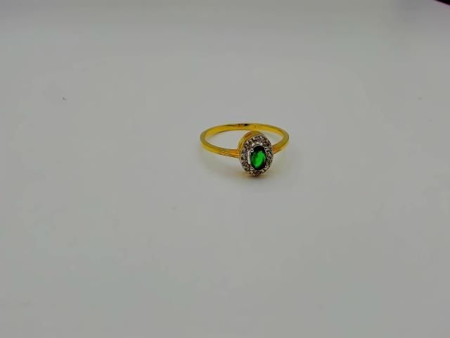 BAGUE EN OR 10KT PIERRE VERTE 