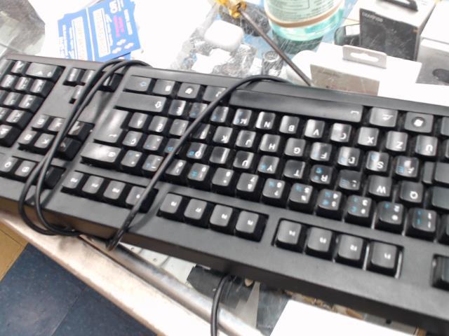 Clavier generique a fils