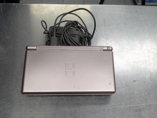 Console nintendo ds lite rose + charg