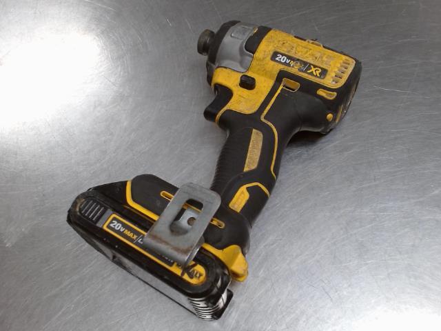 Impact drill dewalt av batterie