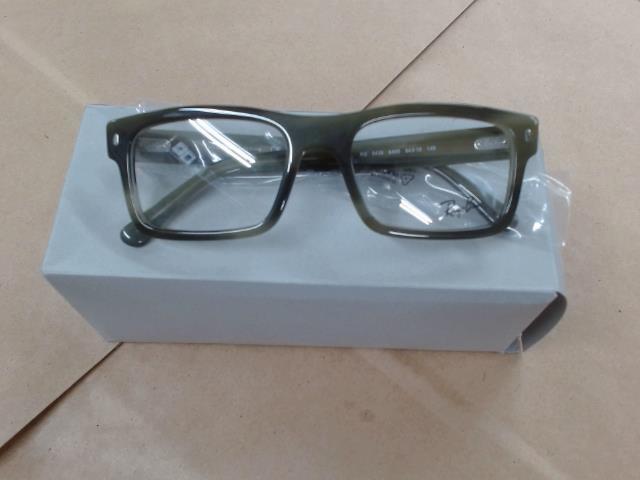 Lunette rayban verte neuve unisex + etui