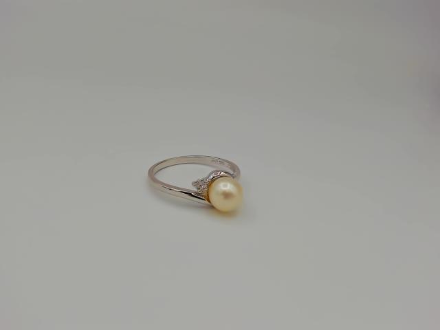 BAGUE EN OR 10KT AVEC PERLE 