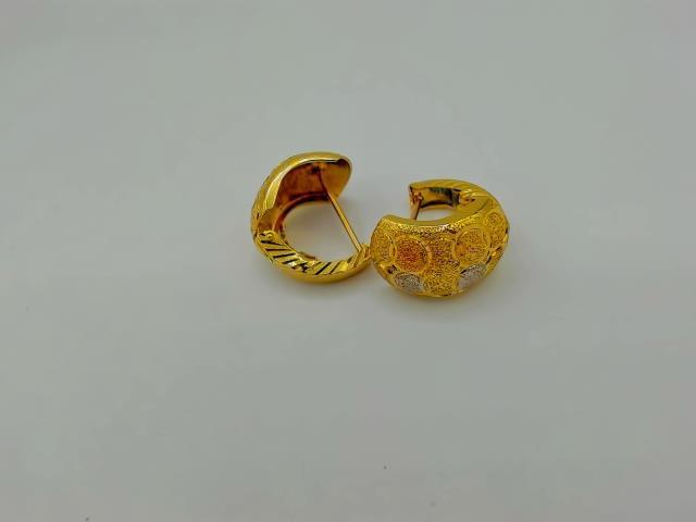 BOUCLES D OREILLES EN OR 14KT