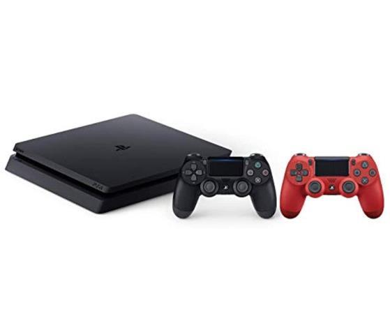 Ps4 slim avec une manette rouge