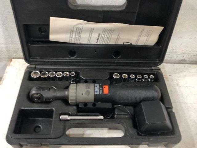 Power ratchet black in decker dans case