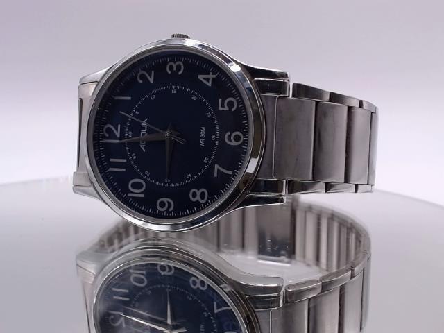 Montre silver de marque aqua