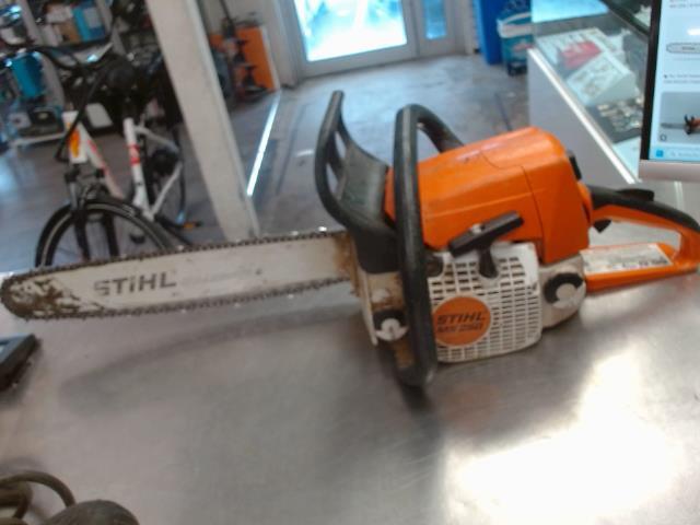 Chainsaw stihl ms250