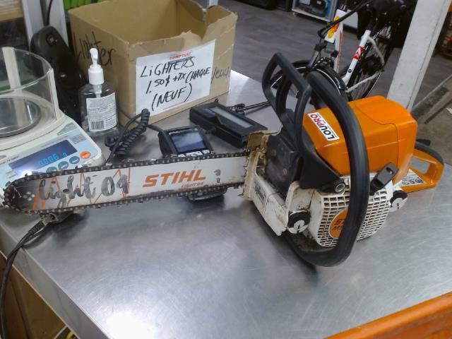 Chainsaw stihl ms250