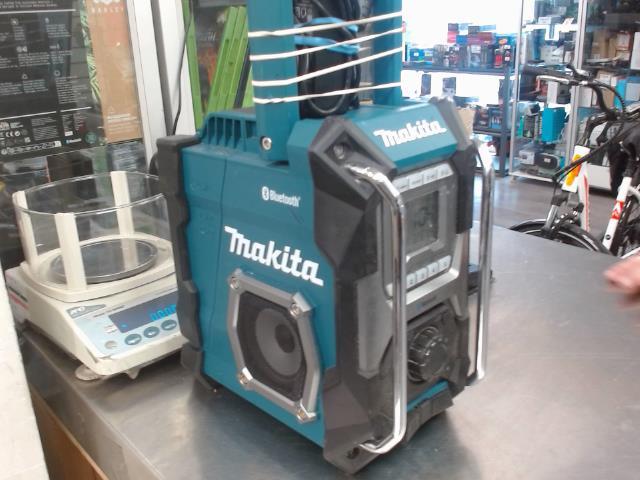 Radio makita +fils