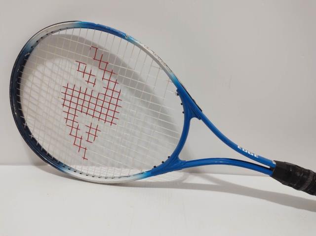 Raquette de tenis pret de confiance