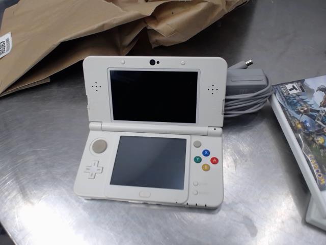 Console 3ds white+charger no pen