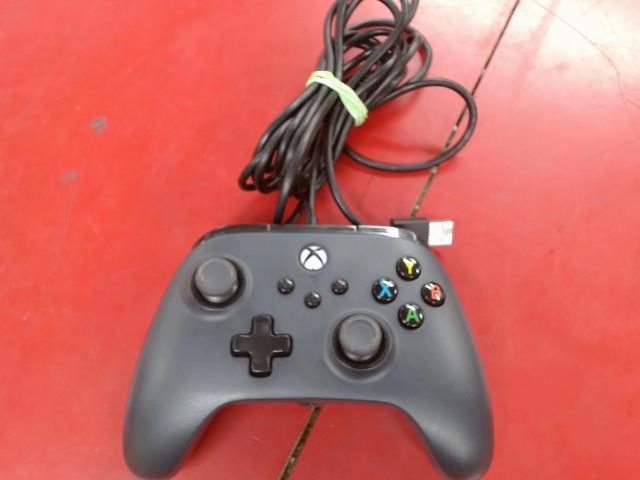 Manette filaire xbox one noir