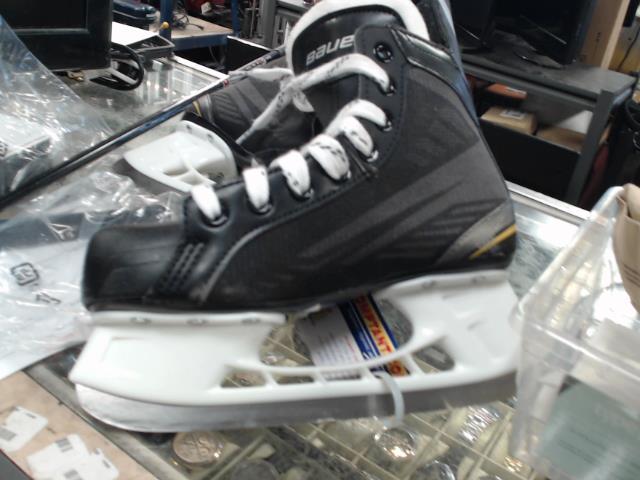 Patin hocker junior 4r size 5