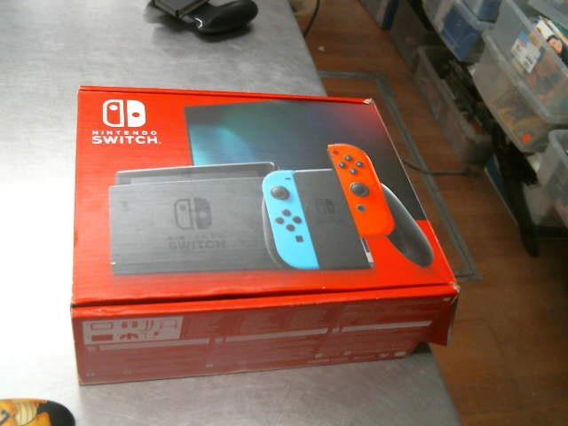 Nitendo switch dans boite