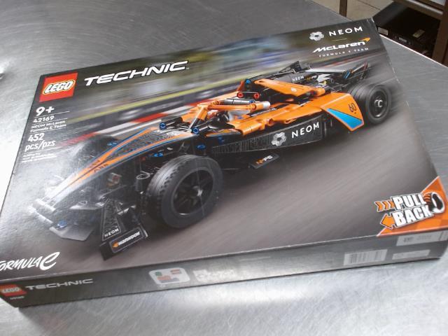 Lego technic mclaren formule e