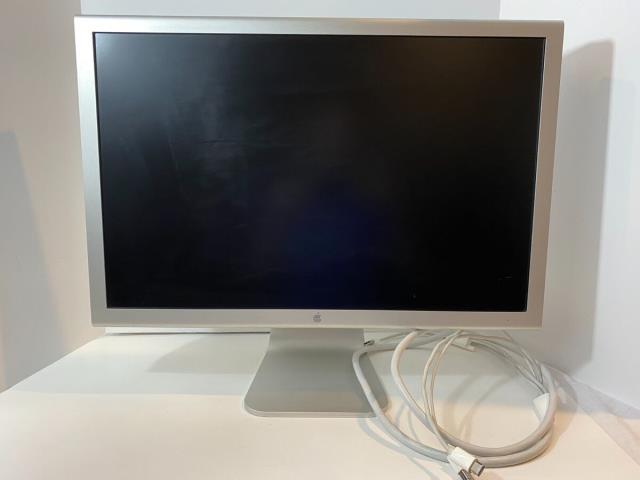 Apple cinema display 23pouce