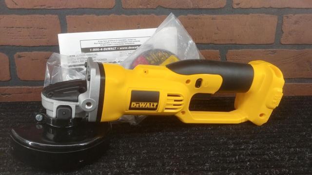 Heavy duty cut off tool cordless