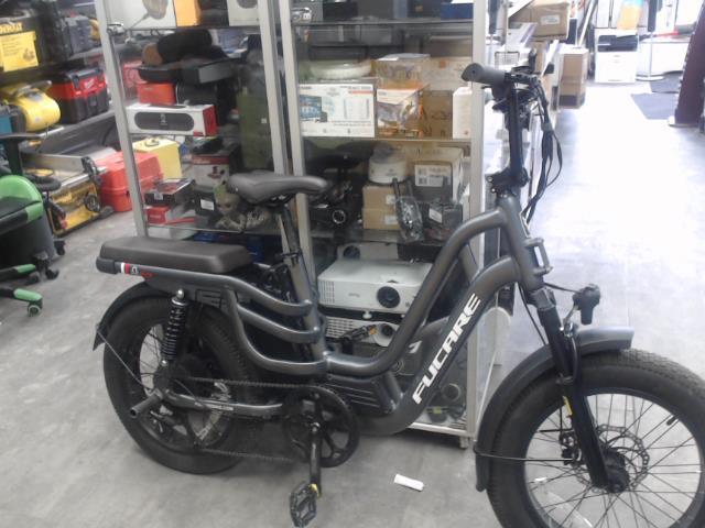 Velo electrique + chargeur