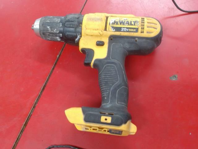 Perceuse dewalt 18v pas d'acc