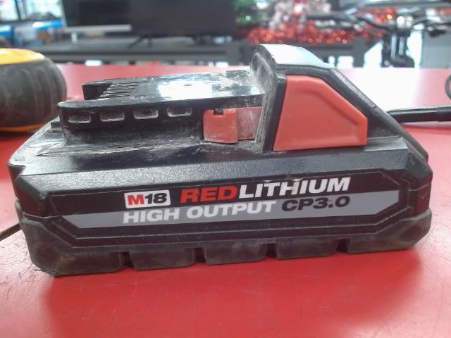 Batterie milwaukee m18 3.0ah pas d'acc