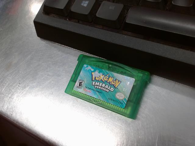 Pokemon emerald