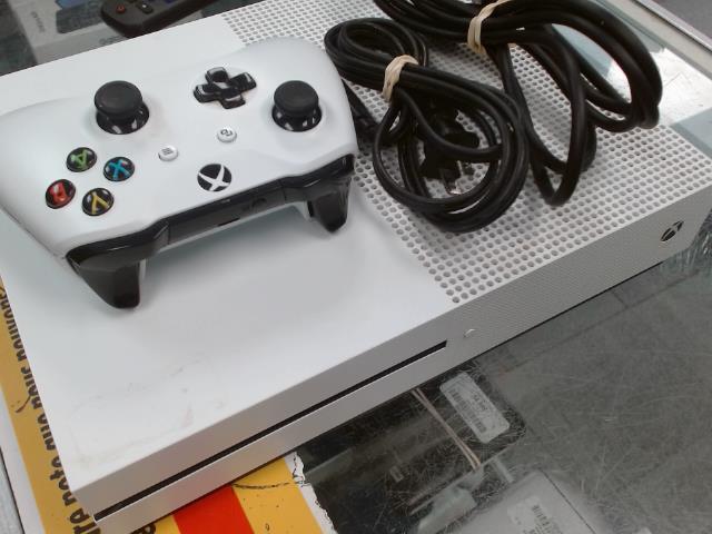 Xbox one s + fil pwer + man / no hdmi