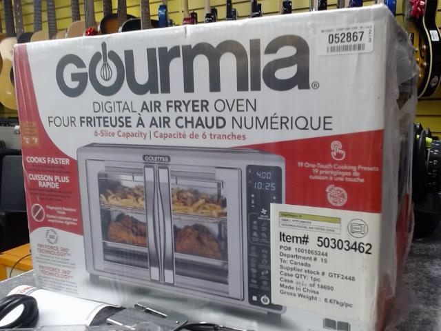 Digital oven air fryer new in the box