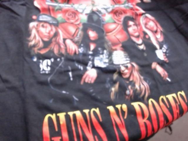 T-shirt guns n' roses