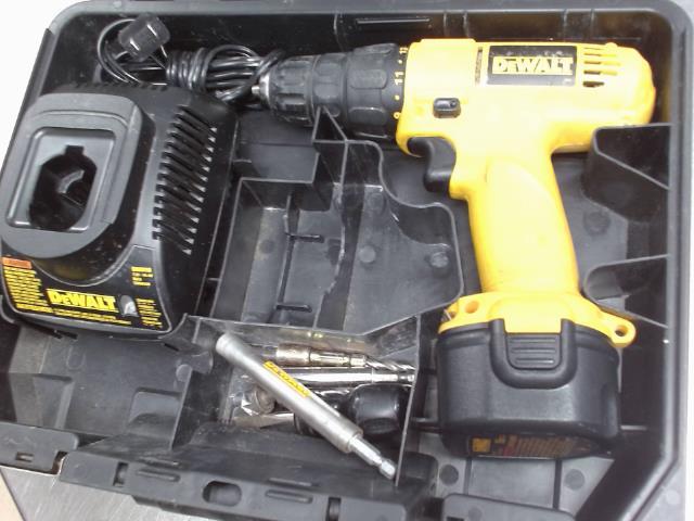 Drill dewalt av 2x bat et charg