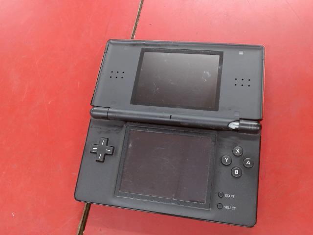 Console ds rouge pas de chargeur