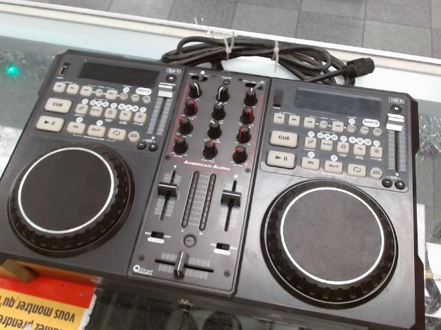 Table de dj encore 2000 bonne condition