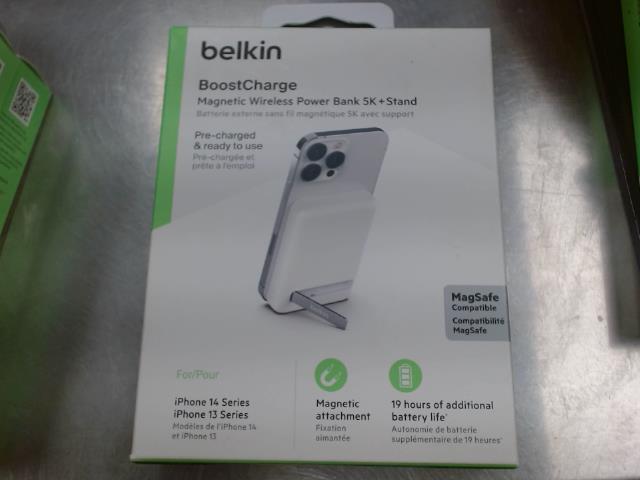 Belkin boostcharge + stand