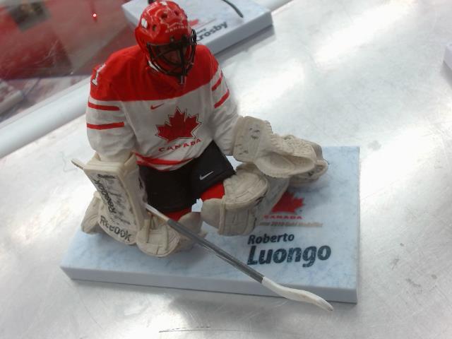 Figurine roberto luongo