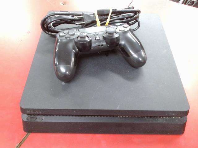 Console ps4 slim+2x manette+fil