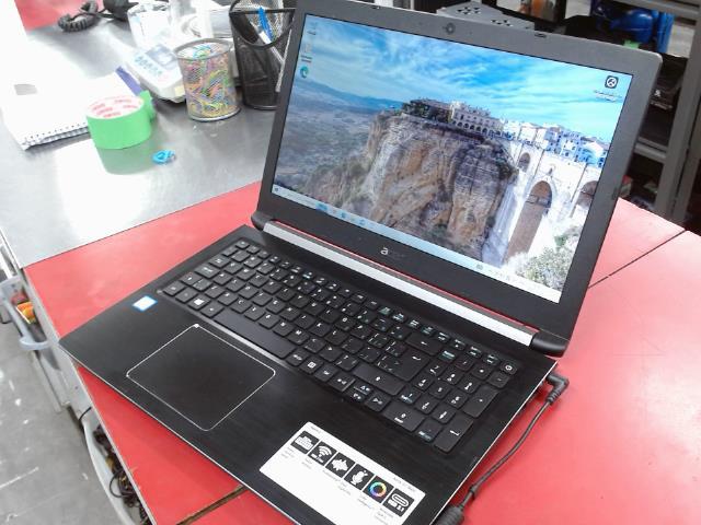 Laptop 8goram+500hdd+i3(6th)+chargeur