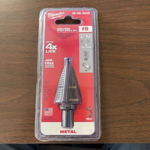 Jam free step drill bit neuf