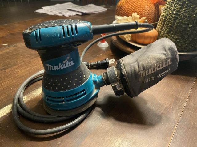 Ableuse orbital makita