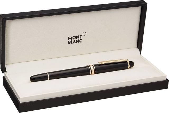 Montblanc fountain pen 18k tip mint