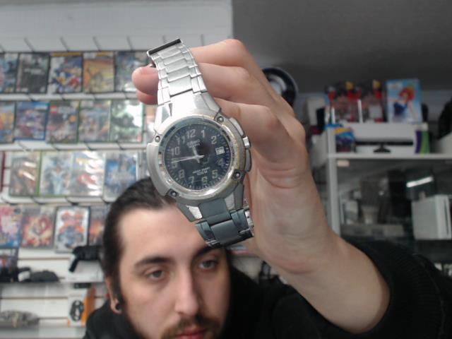 Montre casio en argent