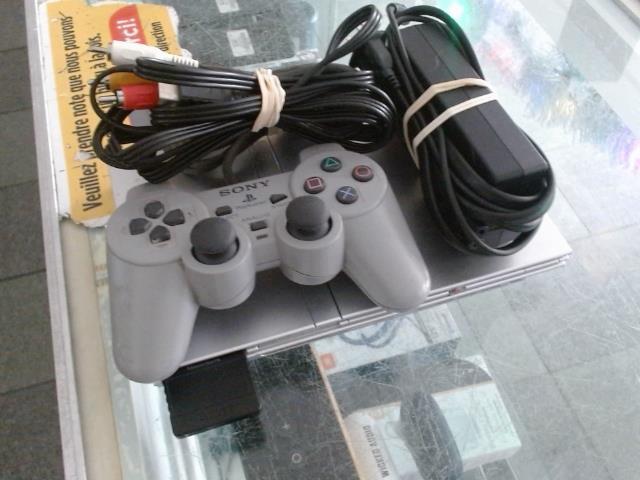 Ps2 grise + memory + manette + fils