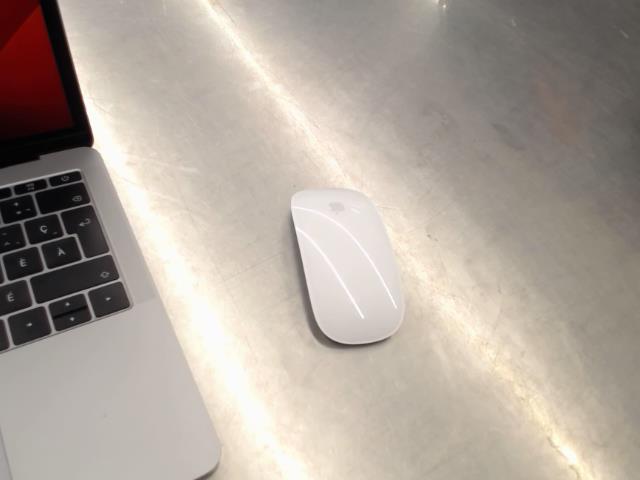 Magic mouse apple