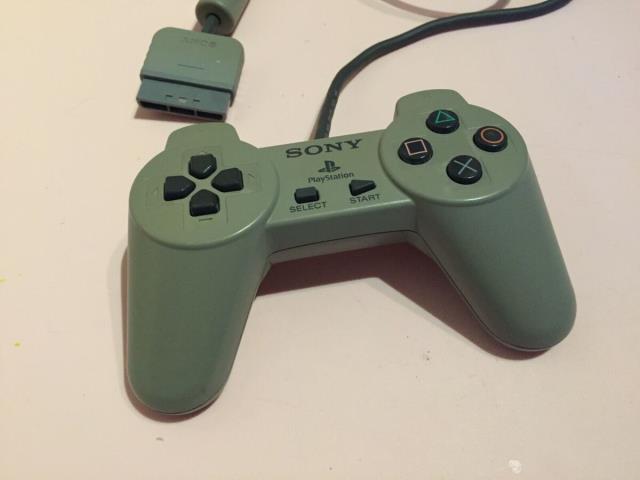 Manette grise sony ps1 used