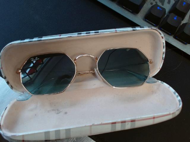 Rayban glasses + case