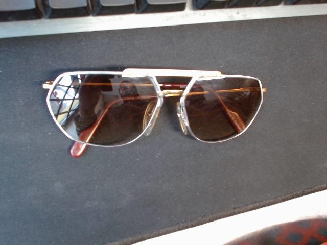 Lunettes aviator avec vis acheter ici