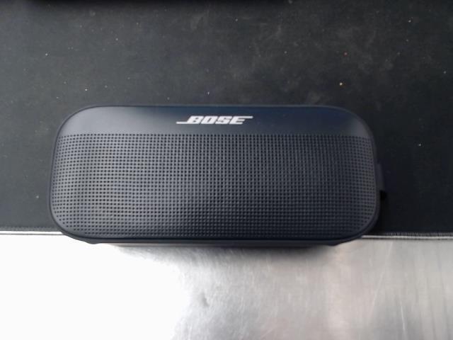 Jbl soundlink flex se black perfect shap