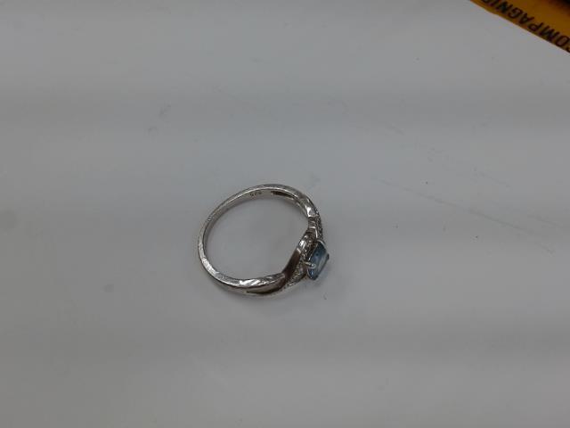 Bague en argent pierre bleu 2.9gr