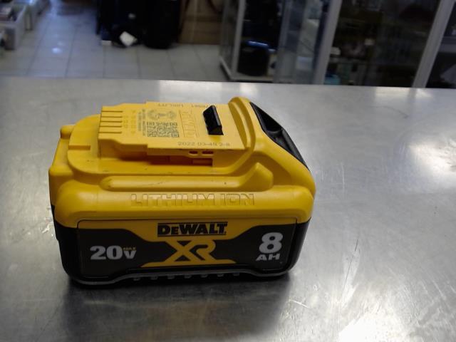 Batterie dewalt 20v 8ah      xr