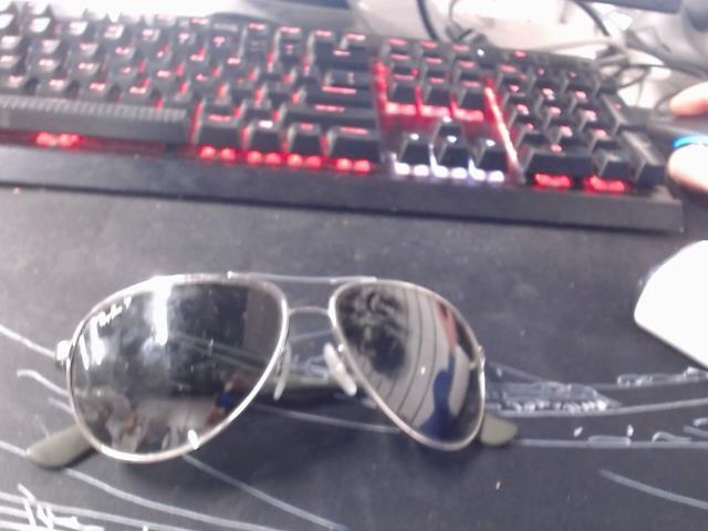 Ray ban aviator used no acc